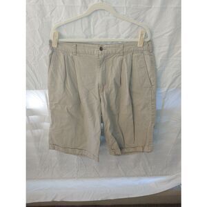 Trust Men's Size 38 Beige/Khaki Shorts.